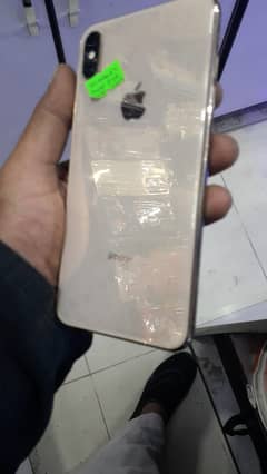 XS MAX in Excellent Condition | Low Price