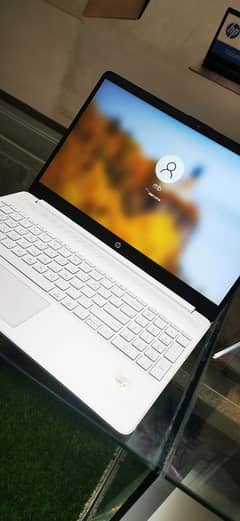 hp i5 10th 15"6 like box condition