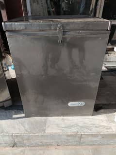 mini D freezer single door