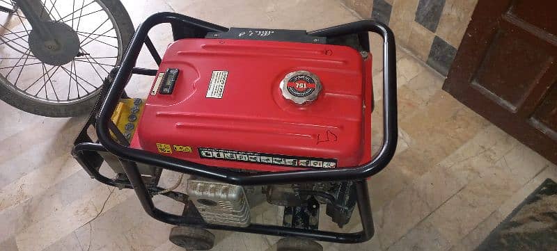 generator  grannitoo 3KVA Petrol 5