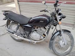 Suzuki GS 150 2023