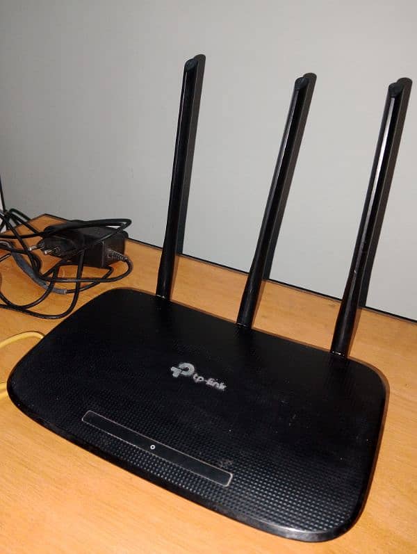 TP-Link TL-WR940N 450Mbps Wireless N Router 1