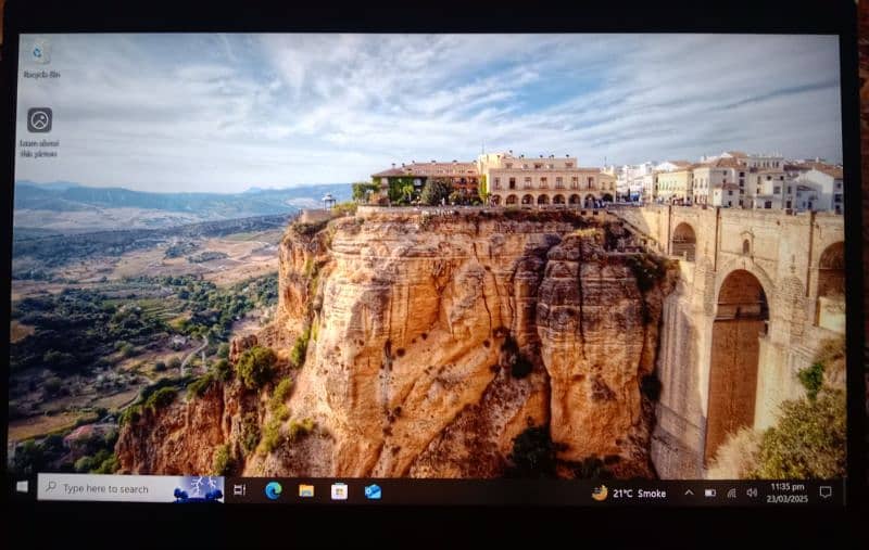 Dell Laptop Core i5 8th Generation Touch screen 2