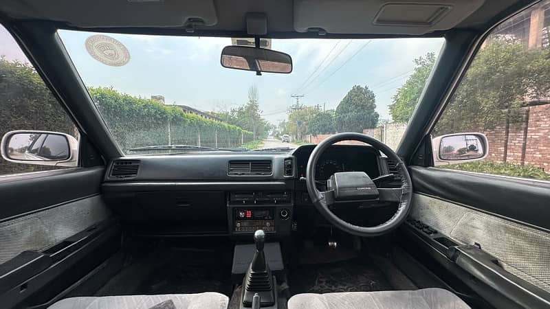 Toyota Corona 1984 7