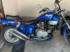 Honda Magna v45 750