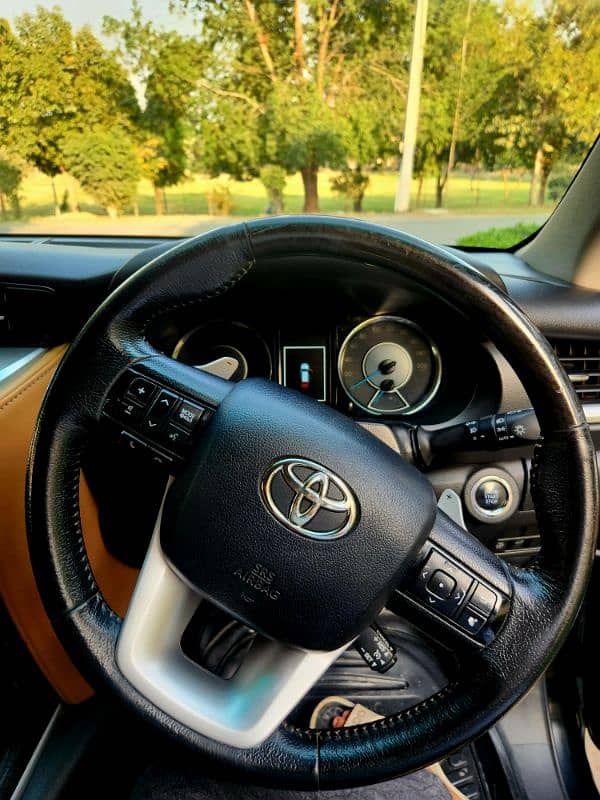 Toyota Fortuner Sigma 2020 Diesel 11