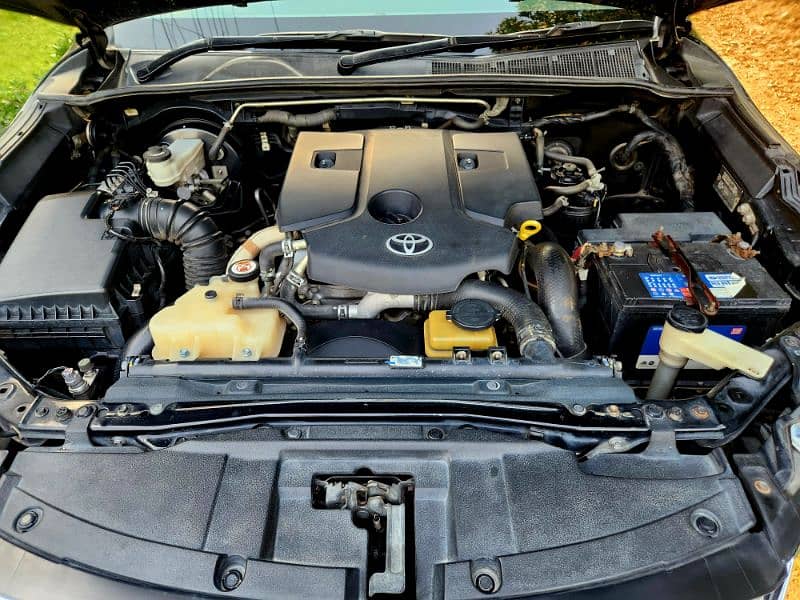 Toyota Fortuner Sigma 2020 Diesel 12