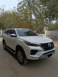 Toyota Fortuner V 2.7 Petrol Model 2021