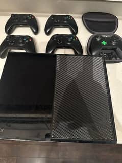 USED 8.5/10 Xbox One 1 TB with Elite Controller + 4