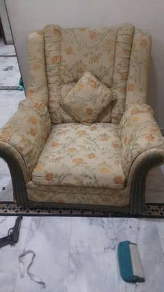 Sofa set 5 seater new condition