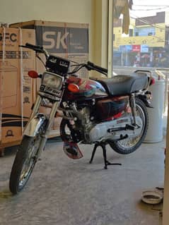 Honda 125 red color brand new condition