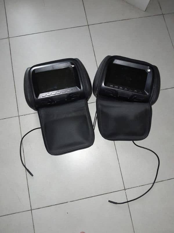 car head rest screens 2