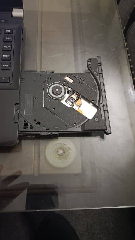 Toshiba Laptop 4