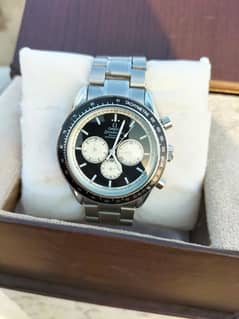 Omega Speedmaster Luxury Men's Chronograph automatic watch for sale.