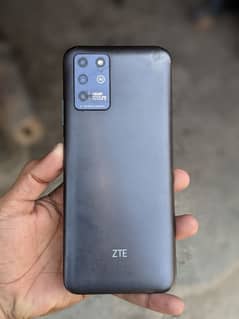 ZTE 80 30 pta wth boxWhatsApp nabar 03294662755