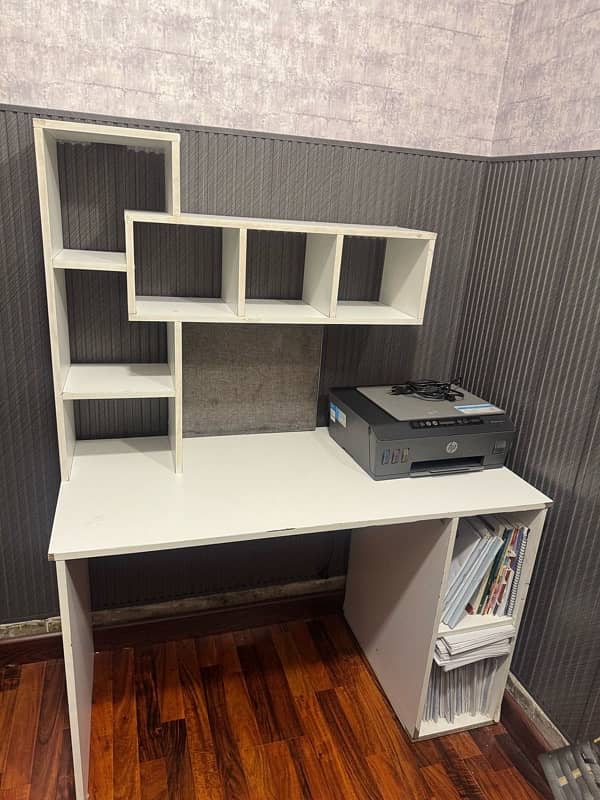 Computer/ study table for sale 0