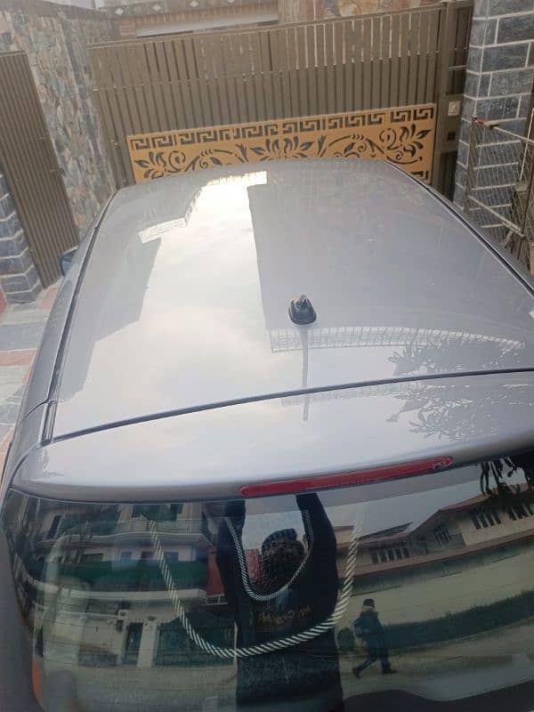 Suzuki Swift 2016 dlx 1.3 up for sale 4