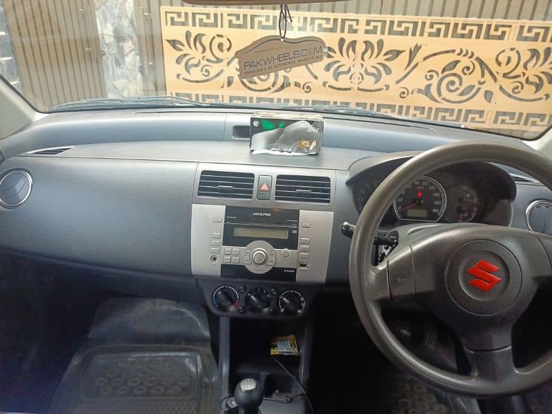 Suzuki Swift 2016 dlx 1.3 up for sale 9