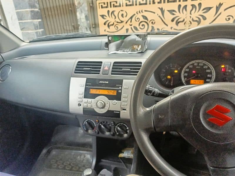 Suzuki Swift 2016 dlx 1.3 up for sale 10