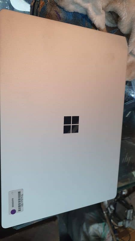 Surface Laptop 2 i5_8 8/256 2