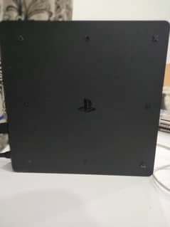 PS4 Slim 500gb Non Jail Break with 8 games