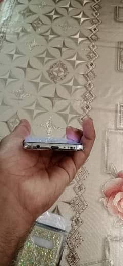 samsung s10 8/128gb  condition 10/10