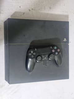 selling urgent ps4 with 1 controller