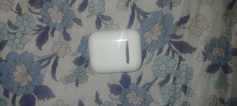 Apple Airpods Generation 2 4