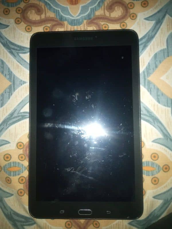 Samsung tab E 0