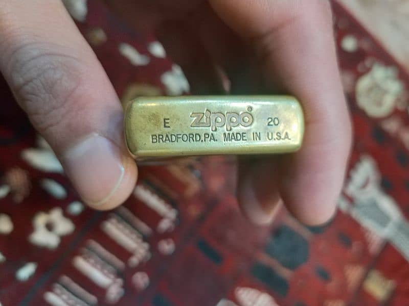 Zippo lighter in ok condition 1980's Original 4