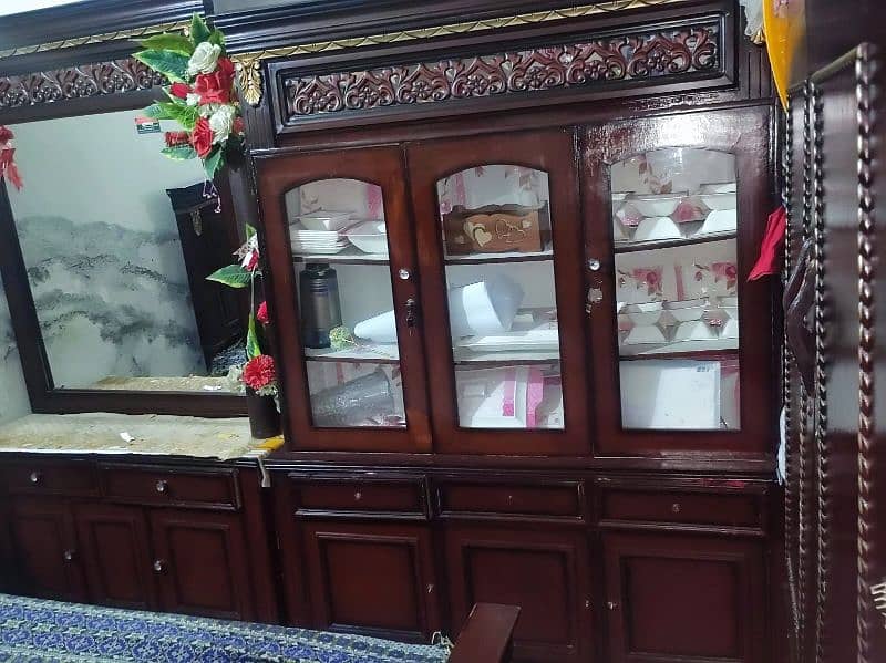 bed room set complete set h bht clearly used h good condition h 5