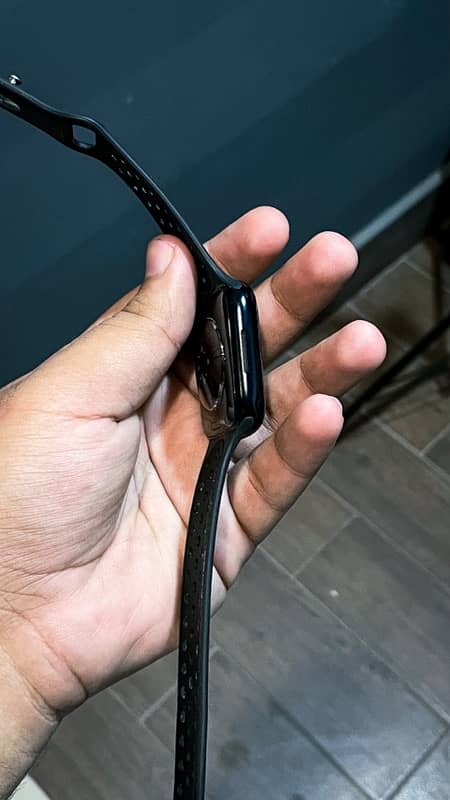 apple watch series 7 45mm with box 2