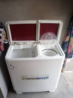 Kenwood washing and dryer machine