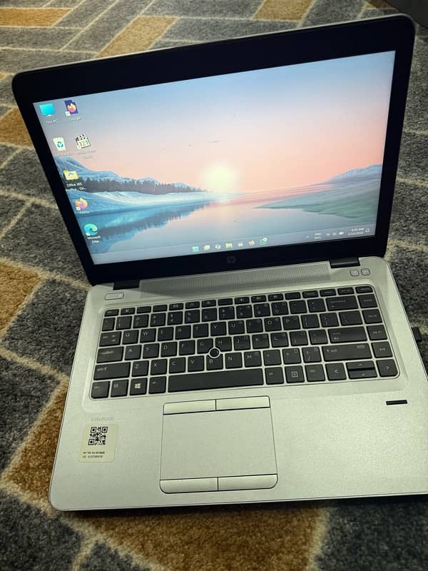 HP 745 GA A8 9600 9
