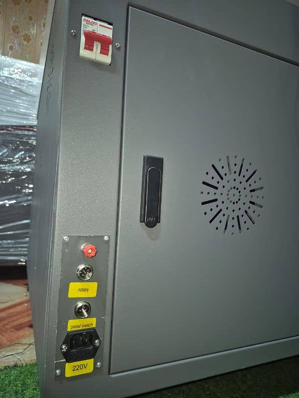 Fiber Laser Marking Machine / LASER MACHINE 5