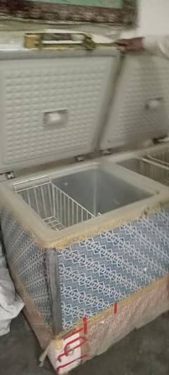 freezer for sale good condition