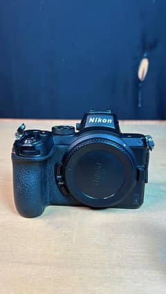 Nikon Z5 Mirrorless Camera |DSLR |Digital Camera |10/10