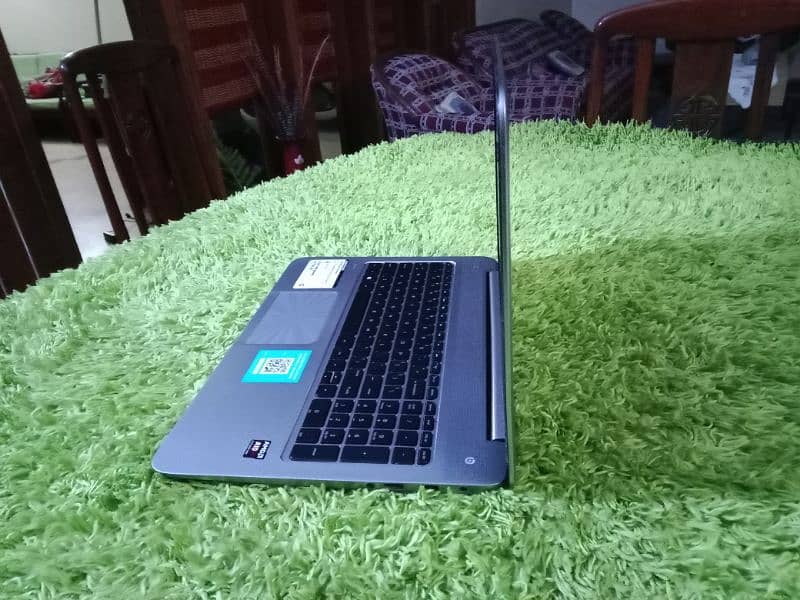 HP Envy m6 sleekbook AMD A10 full hd Quad core 8MB chashe 1
