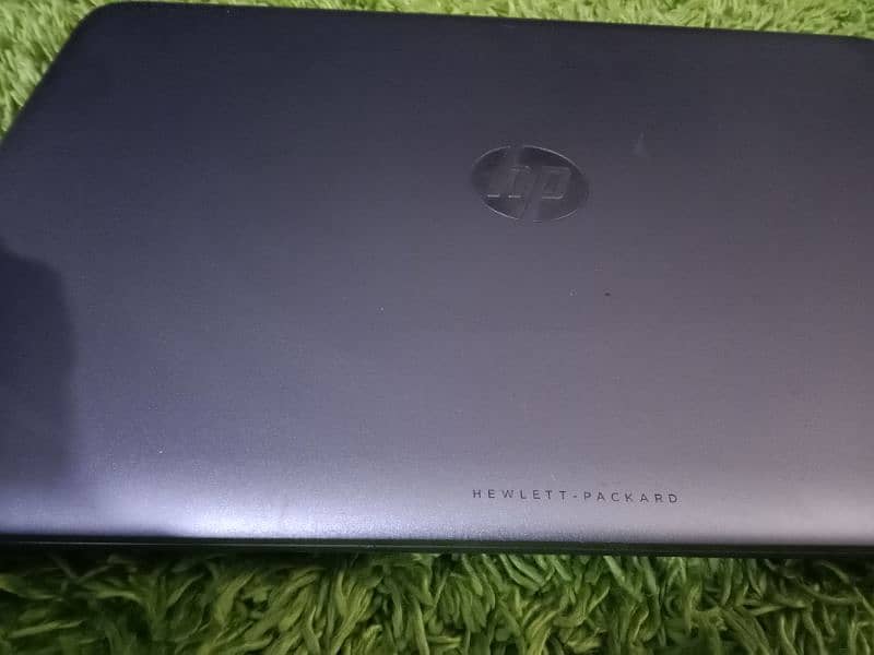 HP Envy m6 sleekbook AMD A10 full hd Quad core 8MB chashe 8