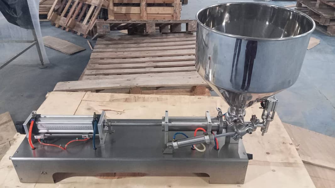 Pnumetic Liquid Filling machine Pnumetic Control 50 – 500ml 3