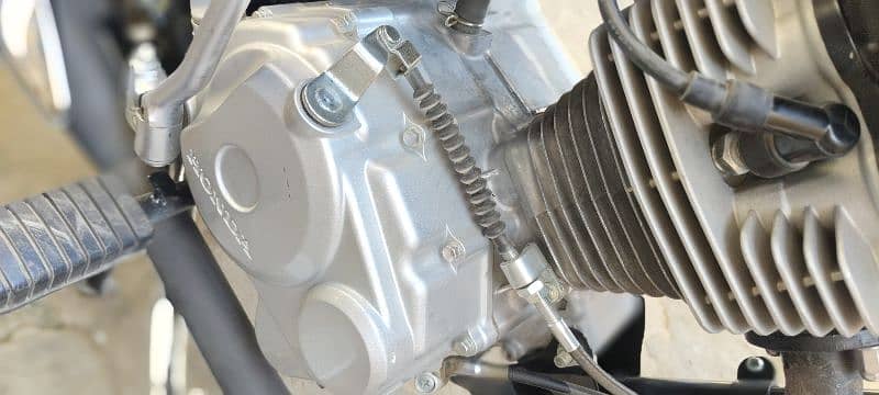 HONDA CG 125 2024 10/10 CONDITION 91 END SERIAL GOLDEN HYDERABAD NO. 16