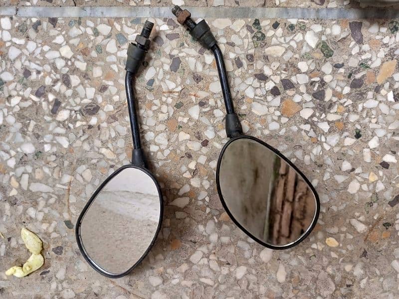 Different bike accessories for sale. 9