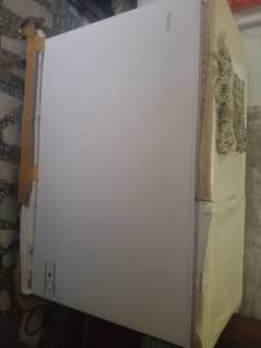 Haire fareezer double door for sale demand 75000