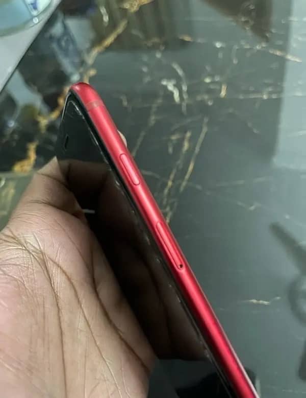 iPhone SE 2020 For Sale 4