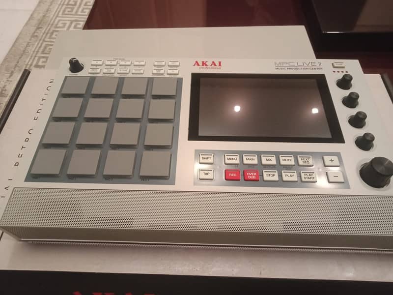 MPC Live 2 0