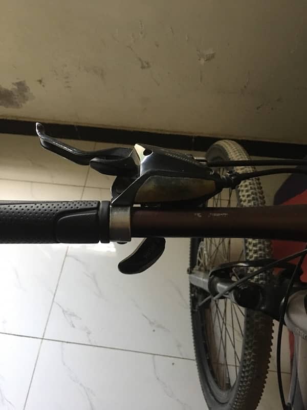 selling my cycle size is 29 aluminium cycle 1