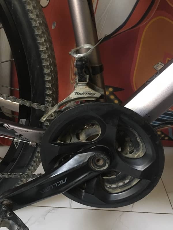 selling my cycle size is 29 aluminium cycle 3