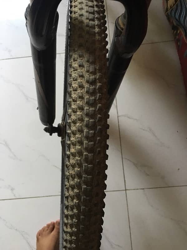 selling my cycle size is 29 aluminium cycle 5