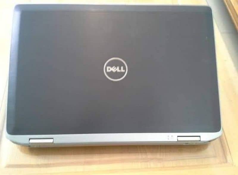 Core i7 2nd Gen Dell Latitude 14 inch Display 320GB HDD With Warranty 1