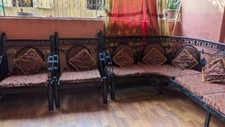 iron sofa set with centre table